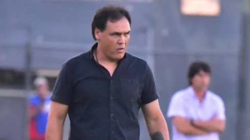Celso Ayala comenzó su carrera como DT hace siete años y ya dirigió a ocho clubes, la mayoría de paraguay.