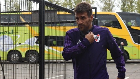 El León deberá viajar a España en la semana previa al partido de Copa Libertadores.