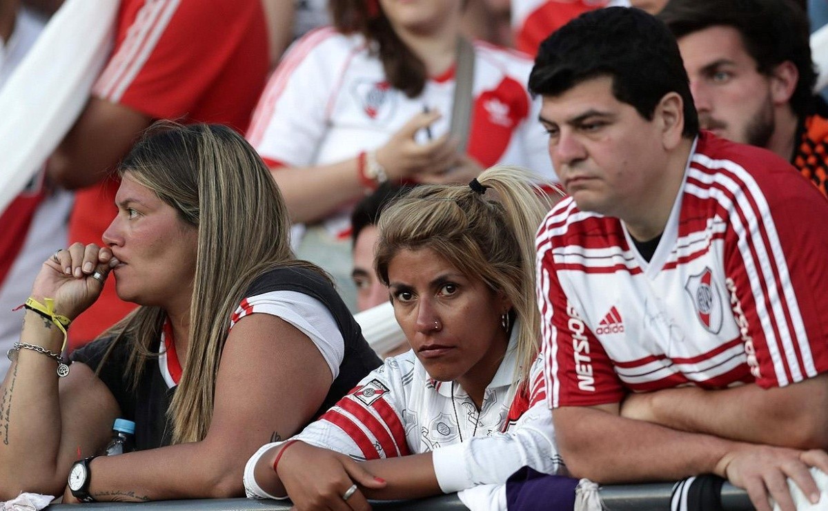 El Enojo De Los Hinchas De River Por La Mudanza De La Final