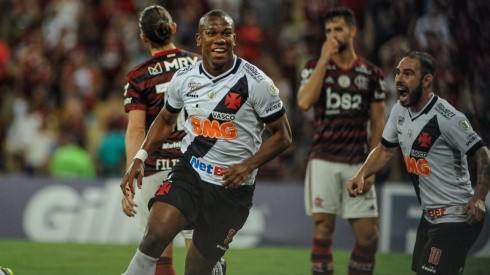 Vasco da Gama amargó a Flamengo sobre el final.