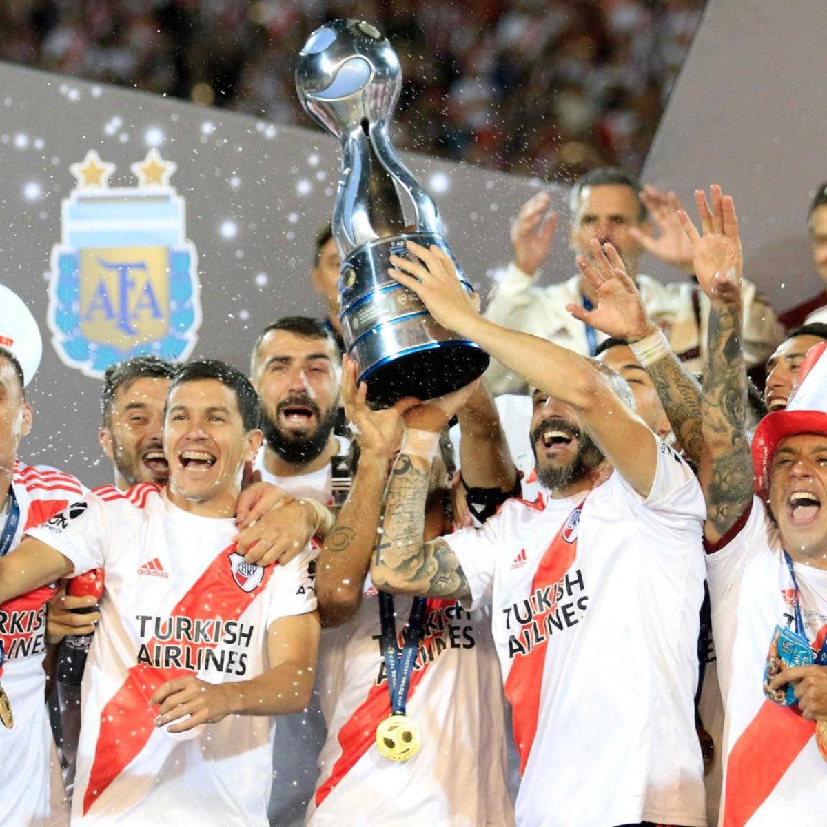Final- River Plate Vs Chacarita Juniors  River_campeon_copa_argentina_crop1576292927119.jpg_423682103