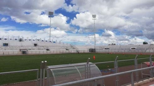 El estadio Guillermo Briceño Rosamedina y su nuevo sistema de iluminación