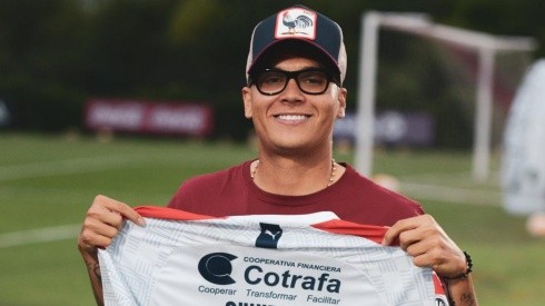 Juan Fernando Quintero posó con la camiseta del DIM.