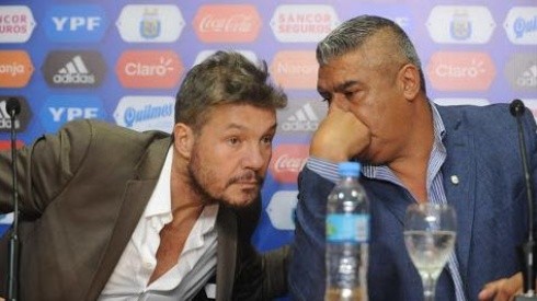 Tinelli y Tapia, las cabezas de Superliga y AFA, dieron marcha atrás y suspendieron el fútbol