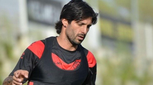 Domínguez jugó en Quilmes, River, Rubin Kazan, Zenit, Valencia, Olympiakos y Rayo Vallecano.
