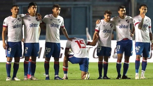 Nacional no enfrentó a Peñarol por la muerte del ex Presidente uruguayo Tabaré Vázquez y llegará descansado al duelo del próximo jueves ante River.