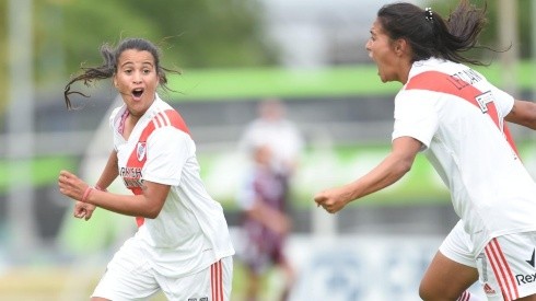 Las chicas de River enfrentarán en la final a San Lorenzo o Boca
