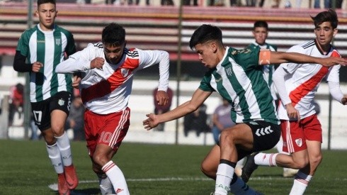 Los torneos de Cuarta y Quinta División podrían volver a mediados de febrero. Gabriel Perrone dirige a la Cuarta de River y Marcelo Escudero a la Quinta.