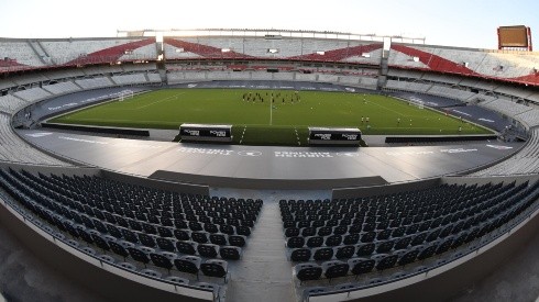 El plantel volvió a pisar el Monumental luego de once meses. El último partido oficial allí fue ante Binacional por la Copa Libertadores 2020.