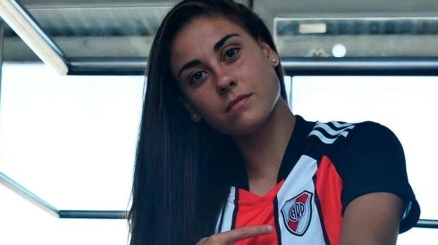 Martina Del Trecco formó parte de la campaña de promoción de la nueva camiseta tricolor del Más Grande.