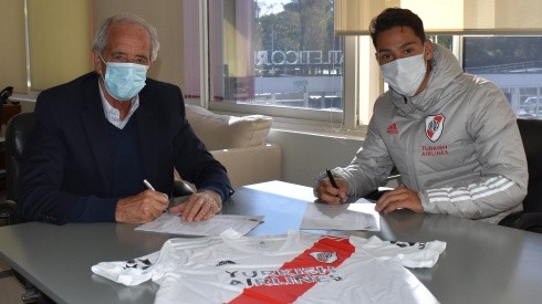 Flabián Londoño Bedoya, la joya colombiana de la Reserva de River firmará su primer contrato con el club, será hasta fines de 2023.