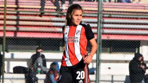 Victoria Costa juega como extremo, llegó a River a mediados de 2020 y en los últimos partidos se convirtió en una jugadora fundamental para el equipo de Daniel Reyes.