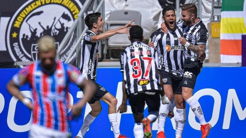 Atlético Mineiro, próximo rival de River en la Copa Libertadores, le ganó 3 a 0 a Bahía por la fecha número 13 del Brasileirao con dos goles de Hulk y otro de Nathan.