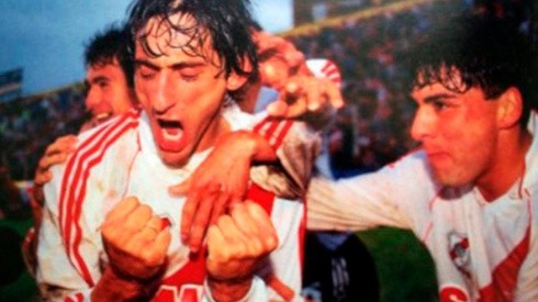 Enzo Francescoli regresó a River a mediados de 1996, su primer partido fue un 7 de septiembre de aquel año ante Nacional de Montevideo por la Supercopa.