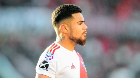 Paulo Díaz todavía no pudo volver a Buenos Aires desde Chile, se espera que lo haga en las próximas horas y el lunes se incorpore a los entrenamientos.