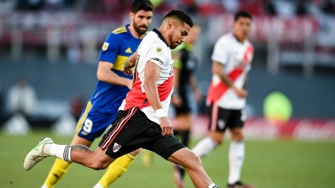 Paulo Díaz encendió las alarmas en River al salir reemplazado en el primer tiempo del partido entre Chile y Paraguay, finalmente no está desgarrado.