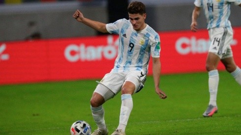 Julián Álvarez forma parte del plantel base de la Selección Argentina.