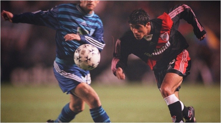 Damián Álvarez contra Racing en la Copa Mercosur 1999 (@MuseoRiver)