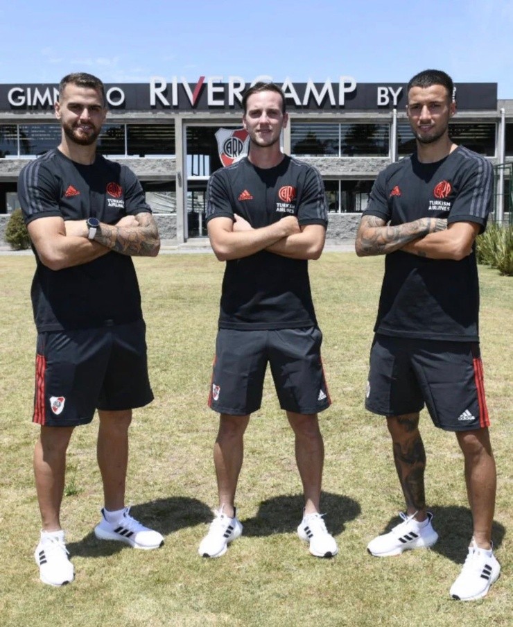 Leandro González Pirez, Tomás Pochettino y Emanuel Mammana (@RiverPlate)