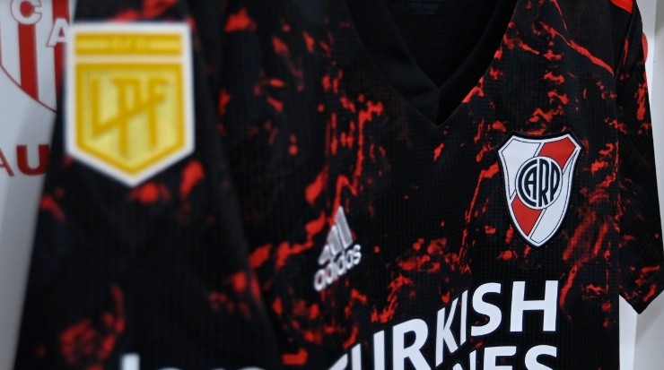 Camiseta de River vs. Unión