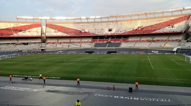 Así está el campo de juego del Monumental (Cobertura LPM)