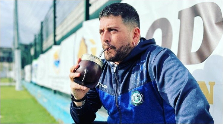 Diego Maradona Jr como DT de Napoli United (@diegomaradonajunior)