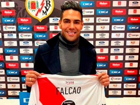 Falcao recibió su camiseta de River en Madrid