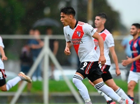 El juvenil que podría hacer debutar Gallardo en Perú