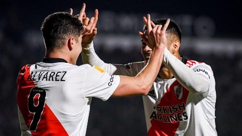 River goleó 7 a 0 a Sarmiento por la Copa de la Liga, Julián Álvarez anotó tres goles y se llevó la pelota a su casa, Paulo Díaz lo felicitó en Instagram.