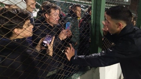 Enzo Fernández compartió un lindo momento junto a los hinchas