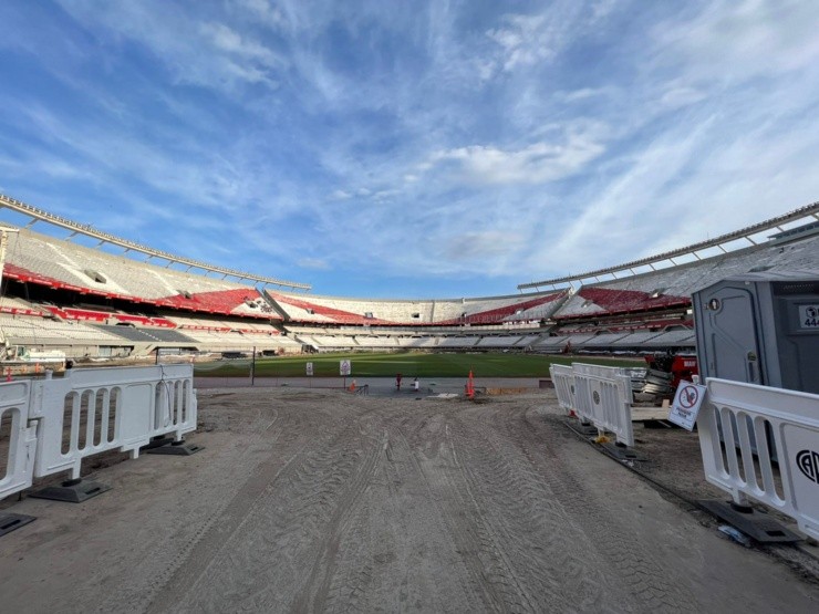 La imagen de las obras desde la Puerta Maratón (Foto: LPM)