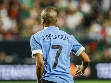 De La Cruz, titular en la goleada de Uruguay a México