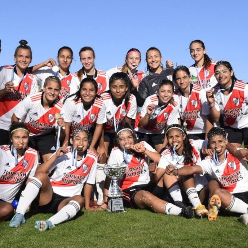 Fútbol Femenino: Llamado de aspirantes - C.A. River Plate