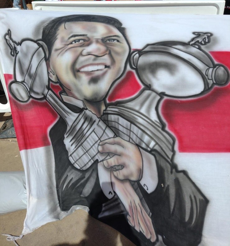 gallardo banderazo monumental