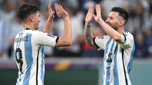 Julián y Messi, la dupla letal del ataque argentino.