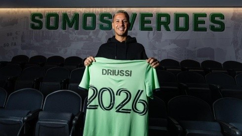 Sebastián Driussi estampó la firma y seguirá jugando en la MLS.