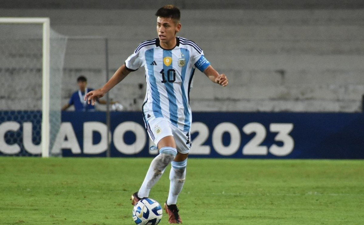 Claudio Echeverri, volante de River, jugó un gran partido contra Venezuela para la Selección Argentina Sub 17