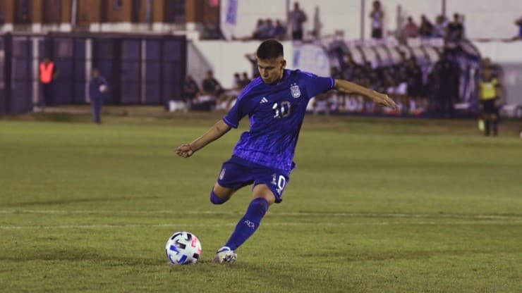 Video El Gol Del Diablito Echeverri En La Sub 17 En El Partido Entre Argentina Y Uruguay En Ezeiza 6772