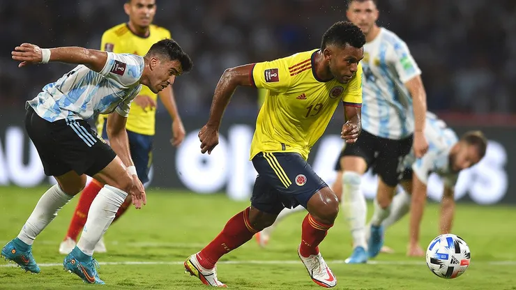 Borja representando a la Selección Colombia contra Argentina.