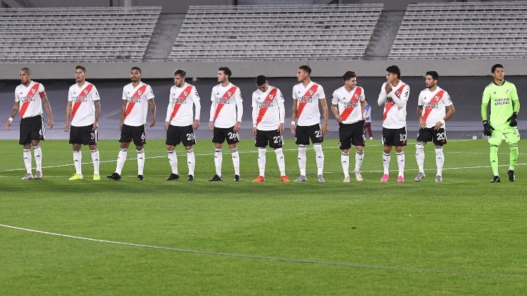 La formación de River ante Independiente Santa Fe: no hubo jugadores en el banco de suplentes.