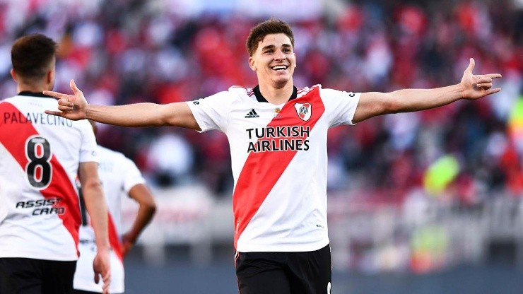 Julián Álvarez habló de su futuro en River, además contó la expectativa que tiene para el 2022 y se mostró feliz por haber sido el mejor jugador del continente en 2021.
