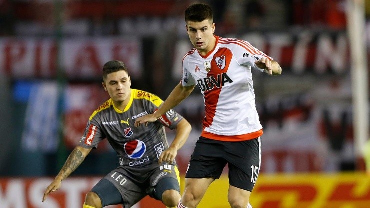 Tomás Andrade frente a la marca de Juanfer Quintero en el duelo entre River e Independiente Medellín por la Libertadores 2017.