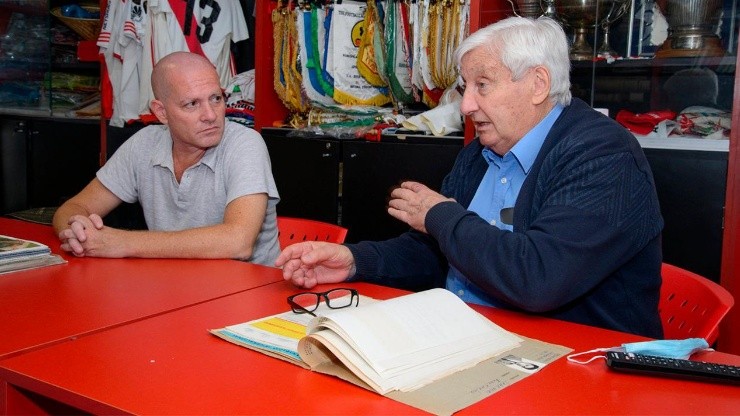 Juan Carlos Sarnari estuvo de visita en el Museo River, el Nene fue el autor del primer gol de la historia del Más Grande en la Copa Libertadores, fue en 1966 ante Boca.