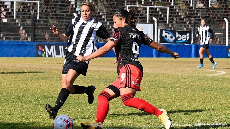 Las chicas de River visitaron a El Porvenir por la fecha 12 del torneo de Primera División y lograron un importante triunfo por 3 a 1.