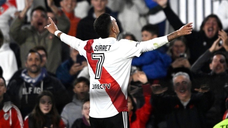 Suárez anotó su gol número 39 con la camiseta de River y no pudo contener la emoción.
