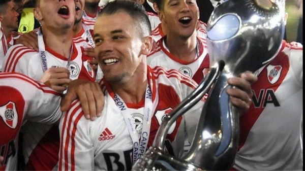 D’Alessandro y la Copa Argentina 2016, uno de los dos títulos que ganó en su última etapa con River.
