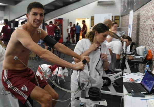 Los jugadores se sometieron a estudios médicos. (Foto: Prensa River) Los jugadores se sometieron a estudios médicos. (Foto: Prensa River)