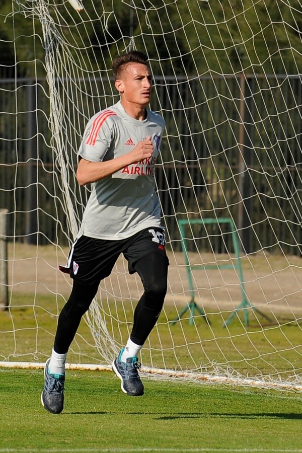 Romero realizó su primer entrenamiento con el número 19 (@riverplate)