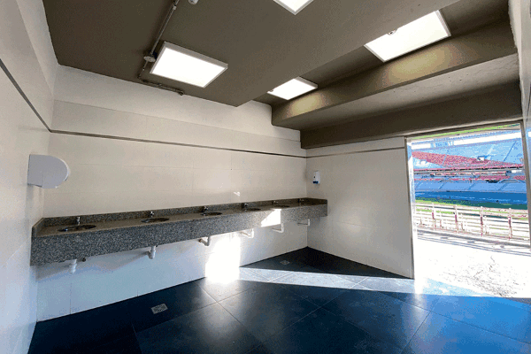 Cambio de imagen en los baños, tanto de damas como de caballeros. (Foto: Prensa River).