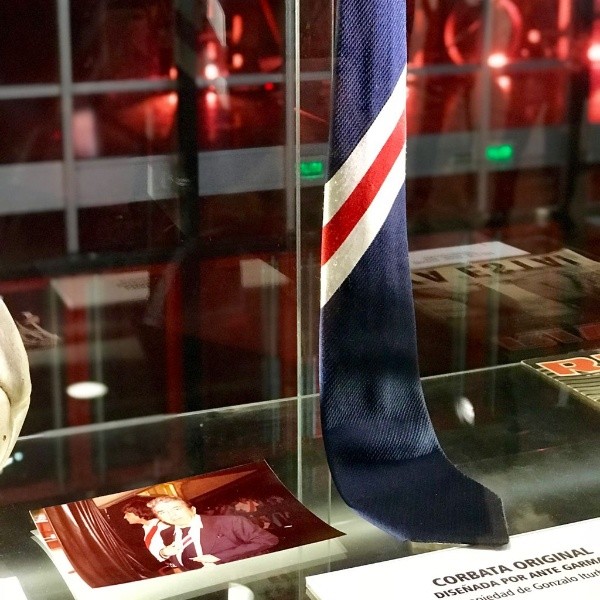 corbata labruna museo river